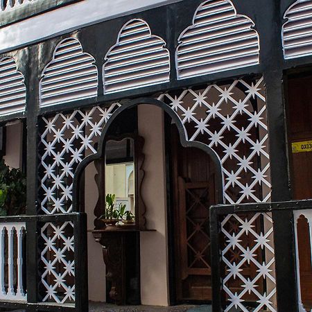 The Ferreiras Apartment Mumbai Bagian luar foto